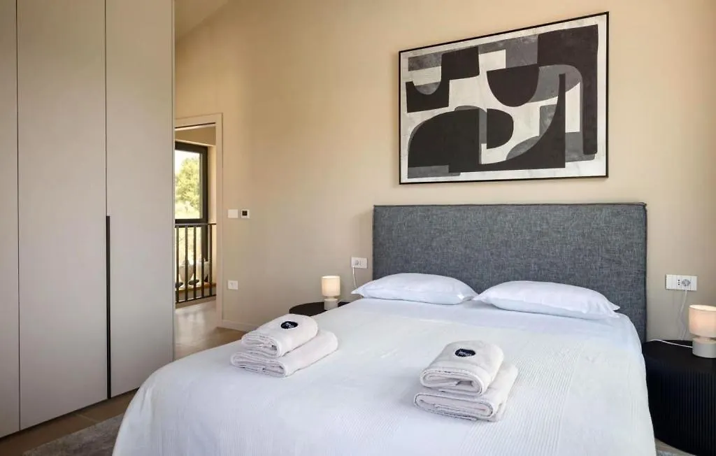 Modern Villa Tia I With Outdoor Pool In Porec Nova Vas  Chorwacja
